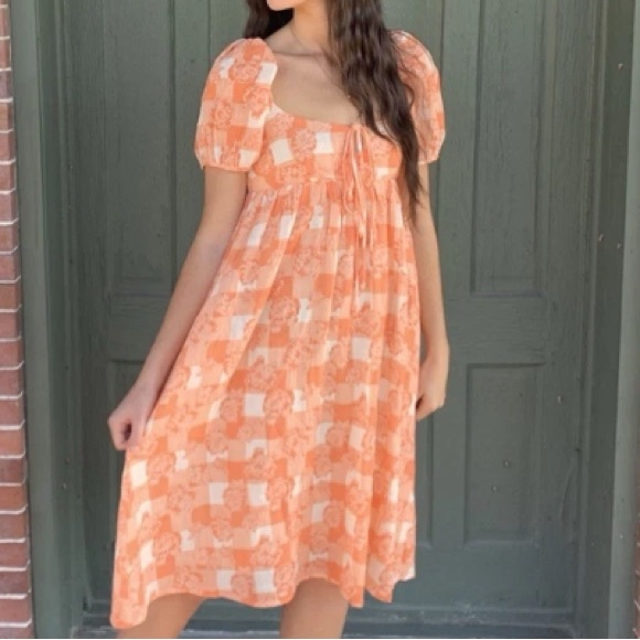 Olivaceous Dresses & Skirts - Olivaceous Orange White Floral Check Puff Sleeve Midi Dress Tie Front M NWT